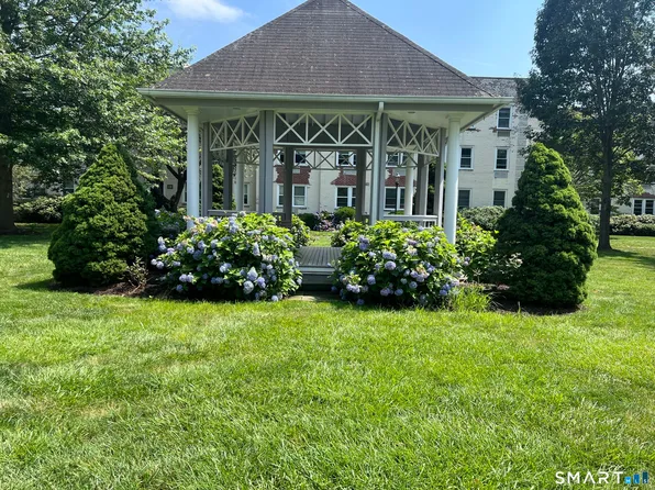 132 Summer Street #1D, Stamford, CT 06905