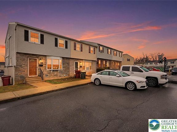 2nd image of 418 Carolina Ave