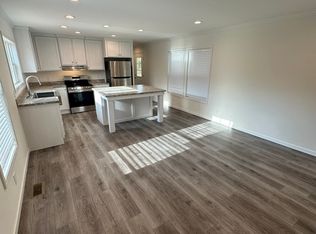 200 Spruce Ln, Cornelia, GA 30531