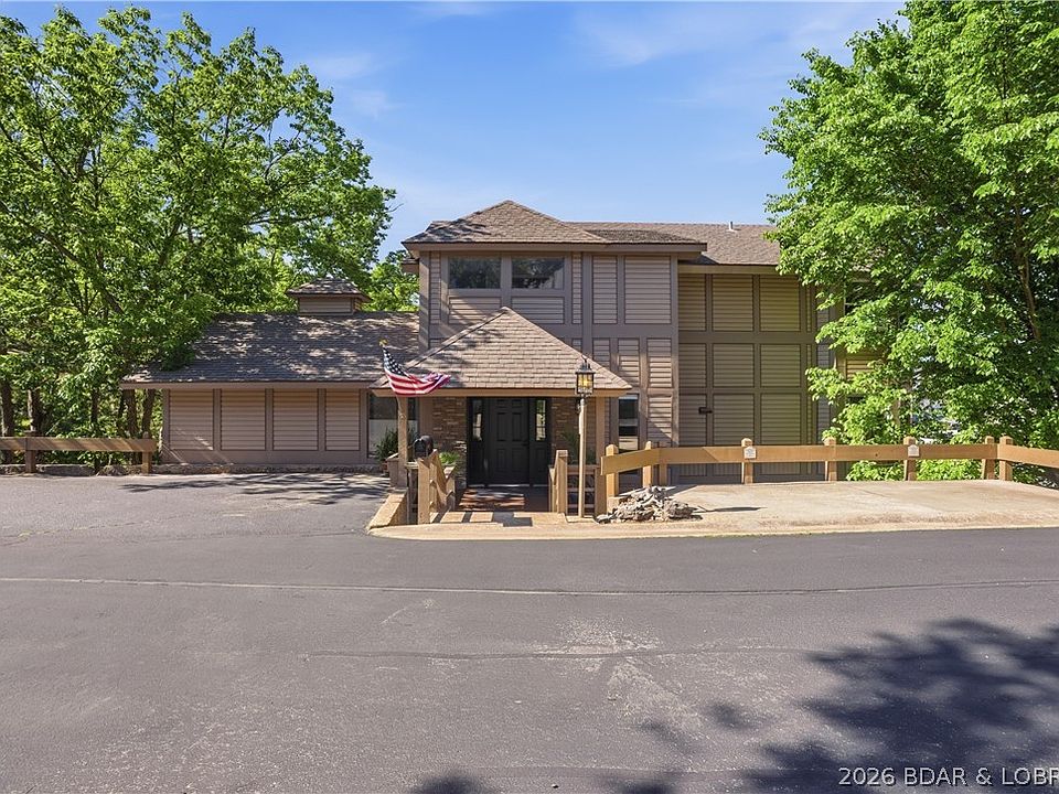 1st image of 327 W End Cir