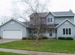 501 Pinehurst Dr, Waunakee, WI 53597