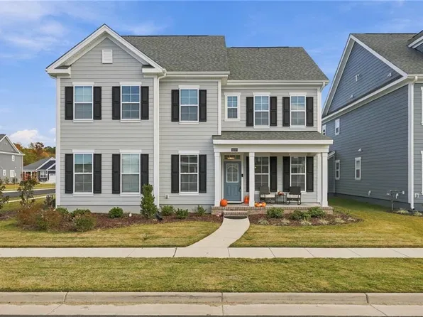 2227 Sanibel Ln, Chesapeake, VA 23321