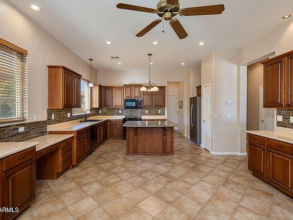 4th image of 2483 E WATERVIEW Place