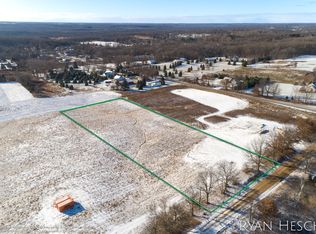 2939 Potters Rd, Ionia, MI 48846