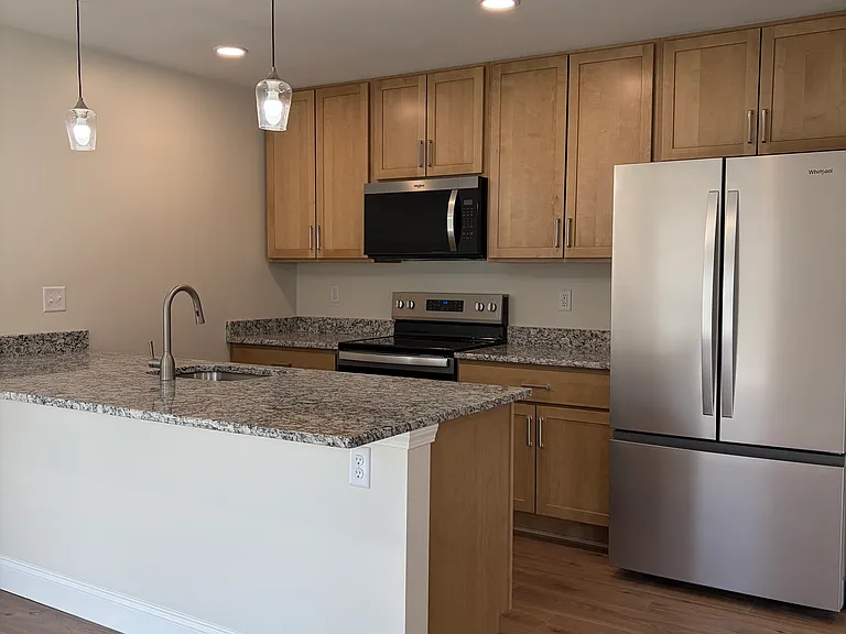 122B Memphis St — Photo 3
