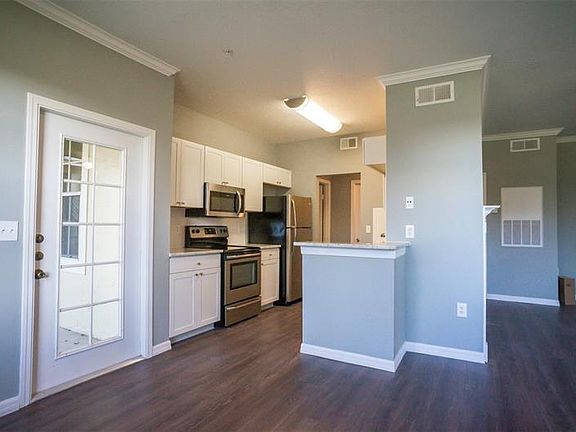 4th image of 2558 Robert Trent Jones Dr APT 1433