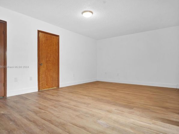 hialeah-florida-43959392 picture