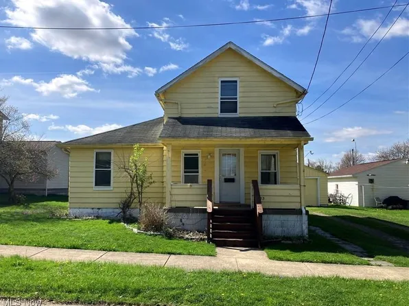 1023 Mason St, Niles, OH 44446