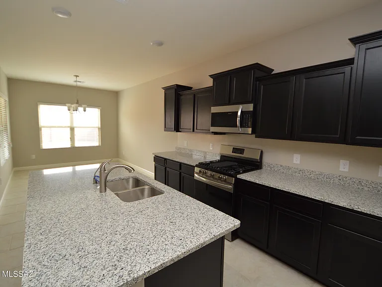 12175 E Metz Dr — Photo 5