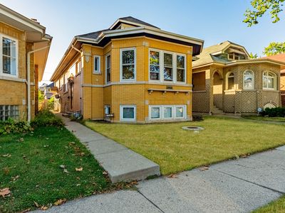 1914 Clinton Ave, Berwyn, IL, 60402