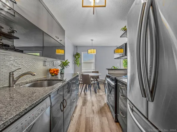 45 Jefferson Road #3-12, Branford, CT 06405