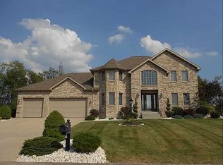 1002 Cicero Dr, Irwin, PA