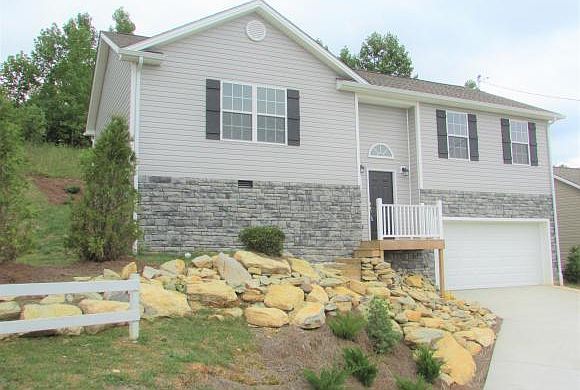1st image of 103 Parker Dr