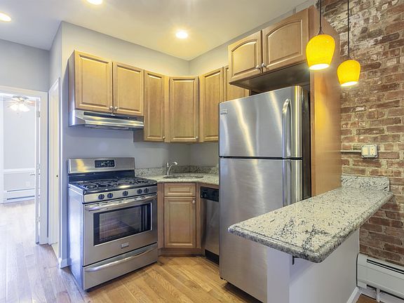2nd image of 145 Brunswick St APT 3L