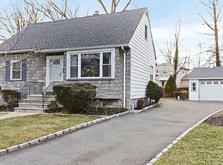 41 Prescott Turn, Clark, NJ 07066