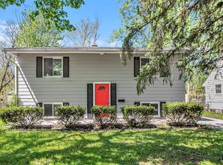 2926 S Deerfield Ave, Lansing, MI 48911