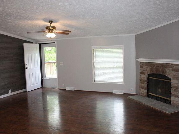5th image of 265 Valley Ct