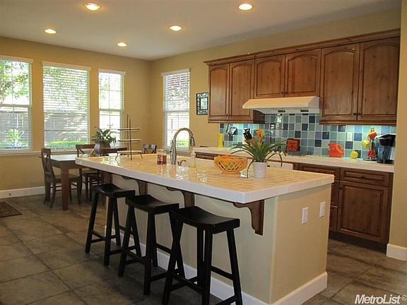 5th image of 120 Miramont Ct