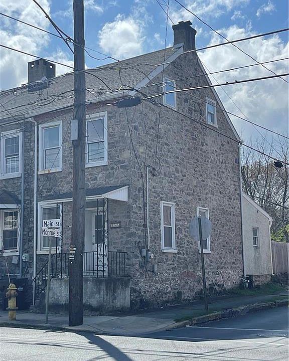 266 Main St, Freemansburg, PA 18017 Zillow