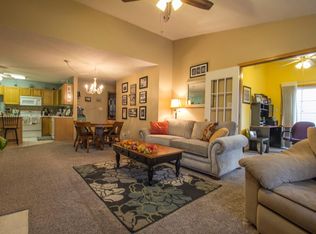 10516 Meredith Dr APT 2, Urbandale, IA 50322