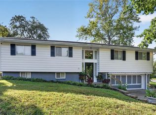305 NW 60th Ter, Kansas City, MO 64118