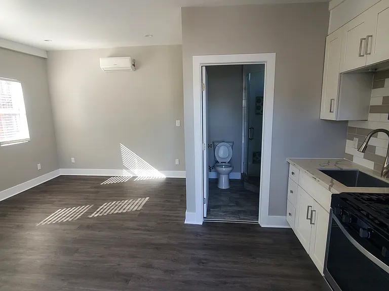 4569 Catalpa St — Photo 8