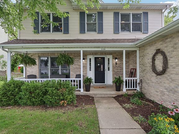 3rd image of 2101 Red Barn Ct