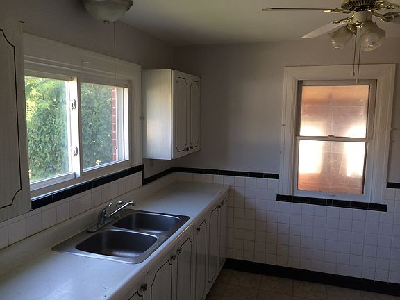 2nd image of 2226 Spencer Ave