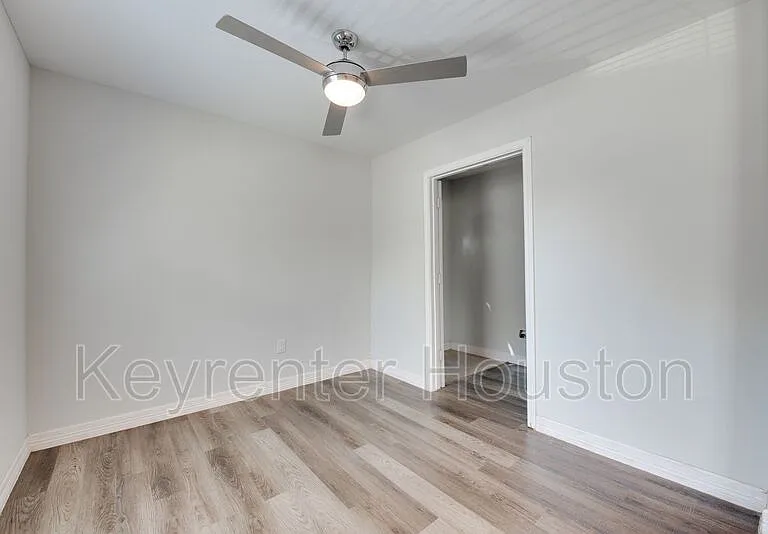 7601 Springdale St — Photo 6