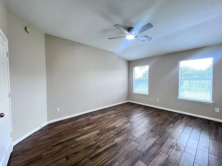 11750 Pinemeade Ln — Photo 27