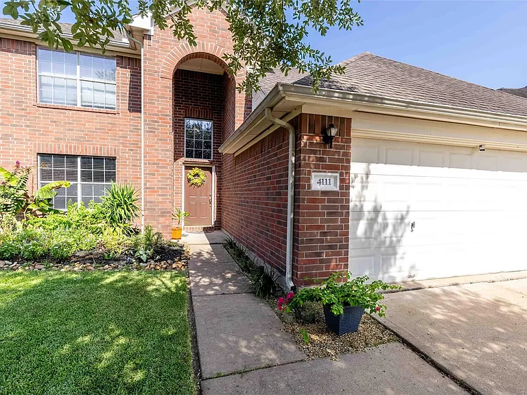 4111 Boulder Dr — Photo 2