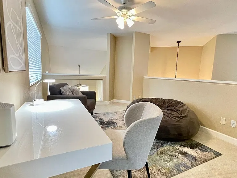 1147 E Amberwood Dr — Photo 26