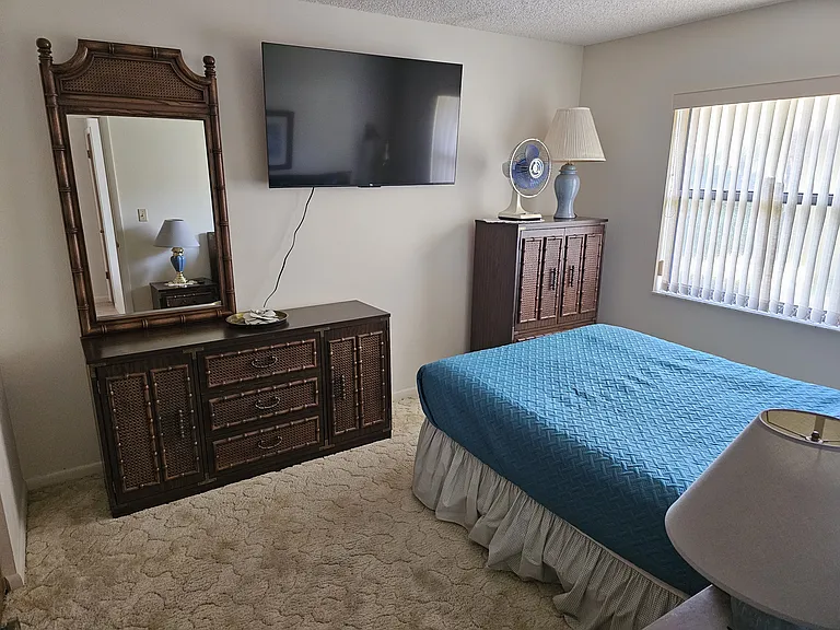 1612 Palm St — Photo 3