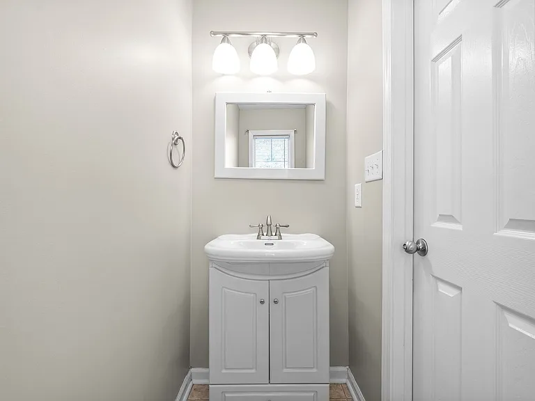 3487 Hickory Glen Dr — Photo 13