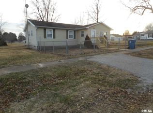 304 E Rea St, Valier, IL 62891