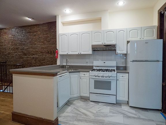 2nd image of 328 6th Ave APT 1