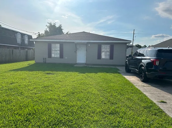 113 Omega St, Belle Chasse, LA 70037