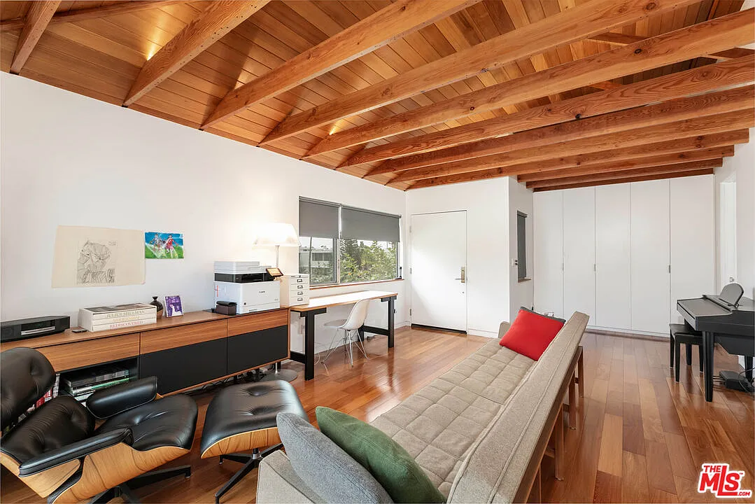2 bed, 2.0 bath, $9,500 — Photo 4