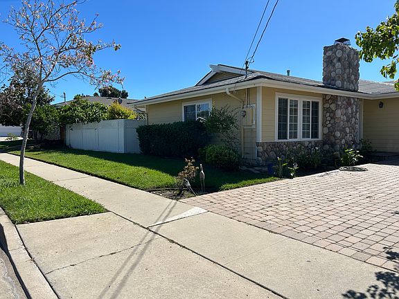 3rd image of 3183 Carnegie Ct