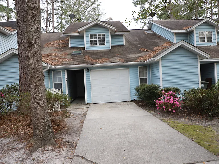 105 E Lakemont Dr — Photo 1