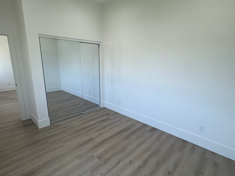 8847 Isora St — Photo 17