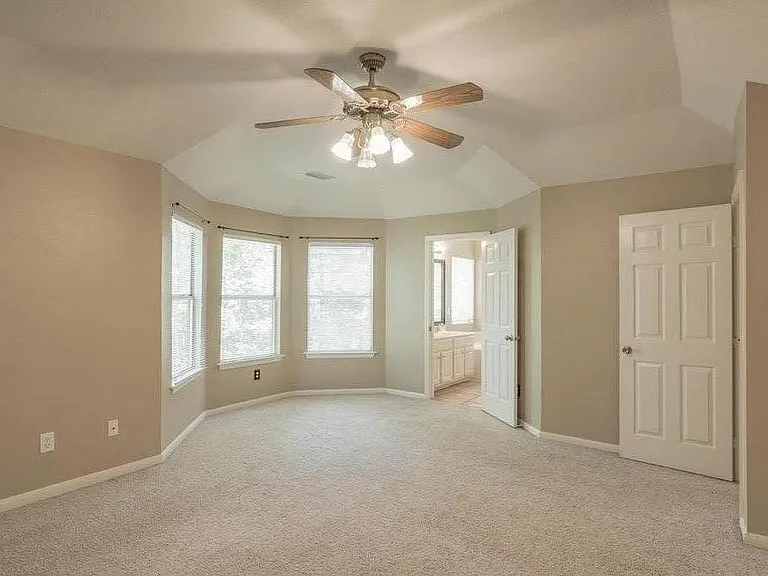 111 S Winterport Cir — Photo 20