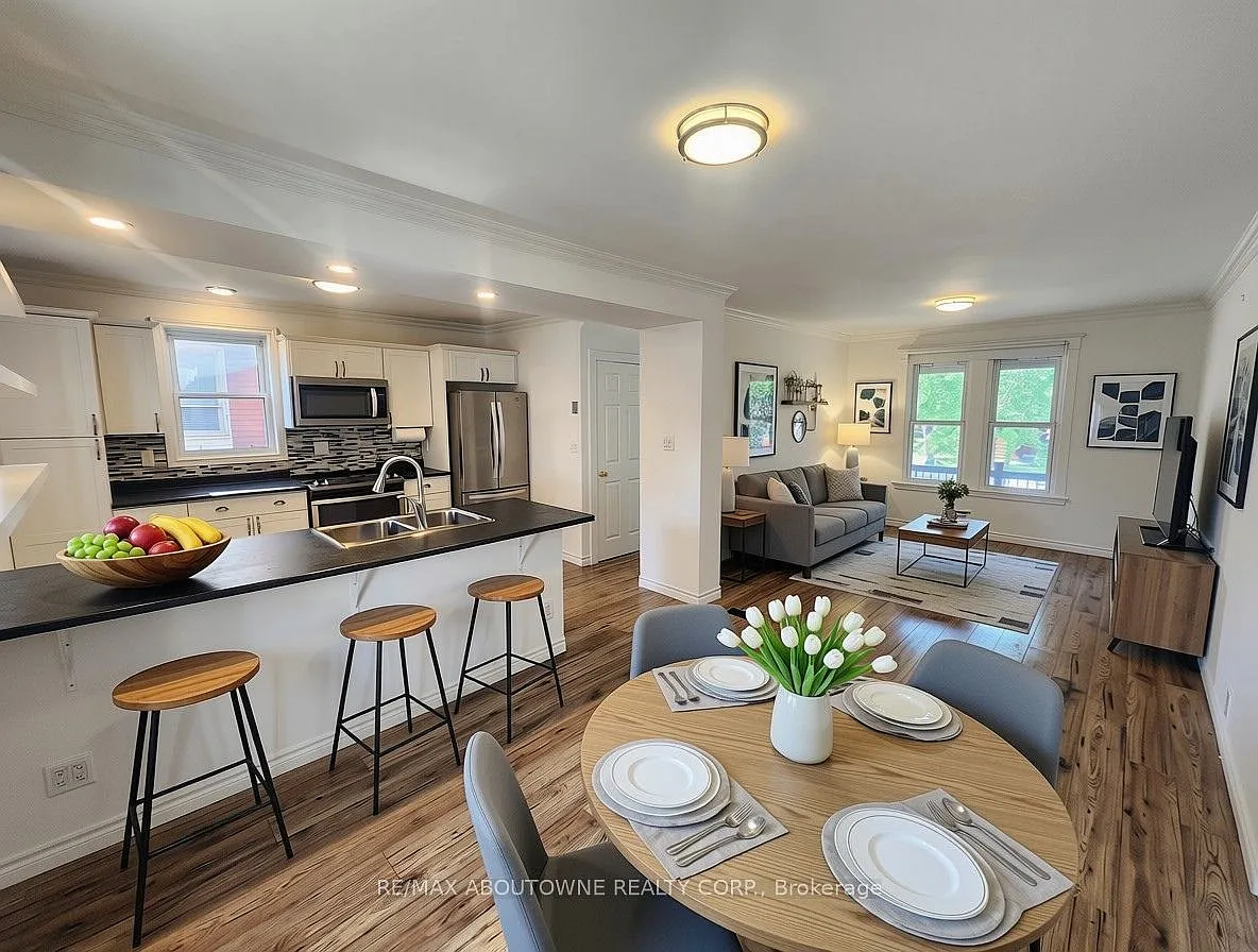 3 bed, $2,600 — Photo 4