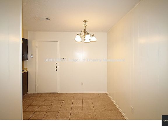 4th image of 811 N Lisa Ln