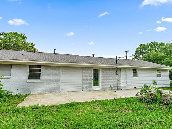 5th image of 608 Manning Dr