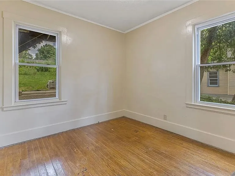 1607 Burnet Ave #1 — Photo 9