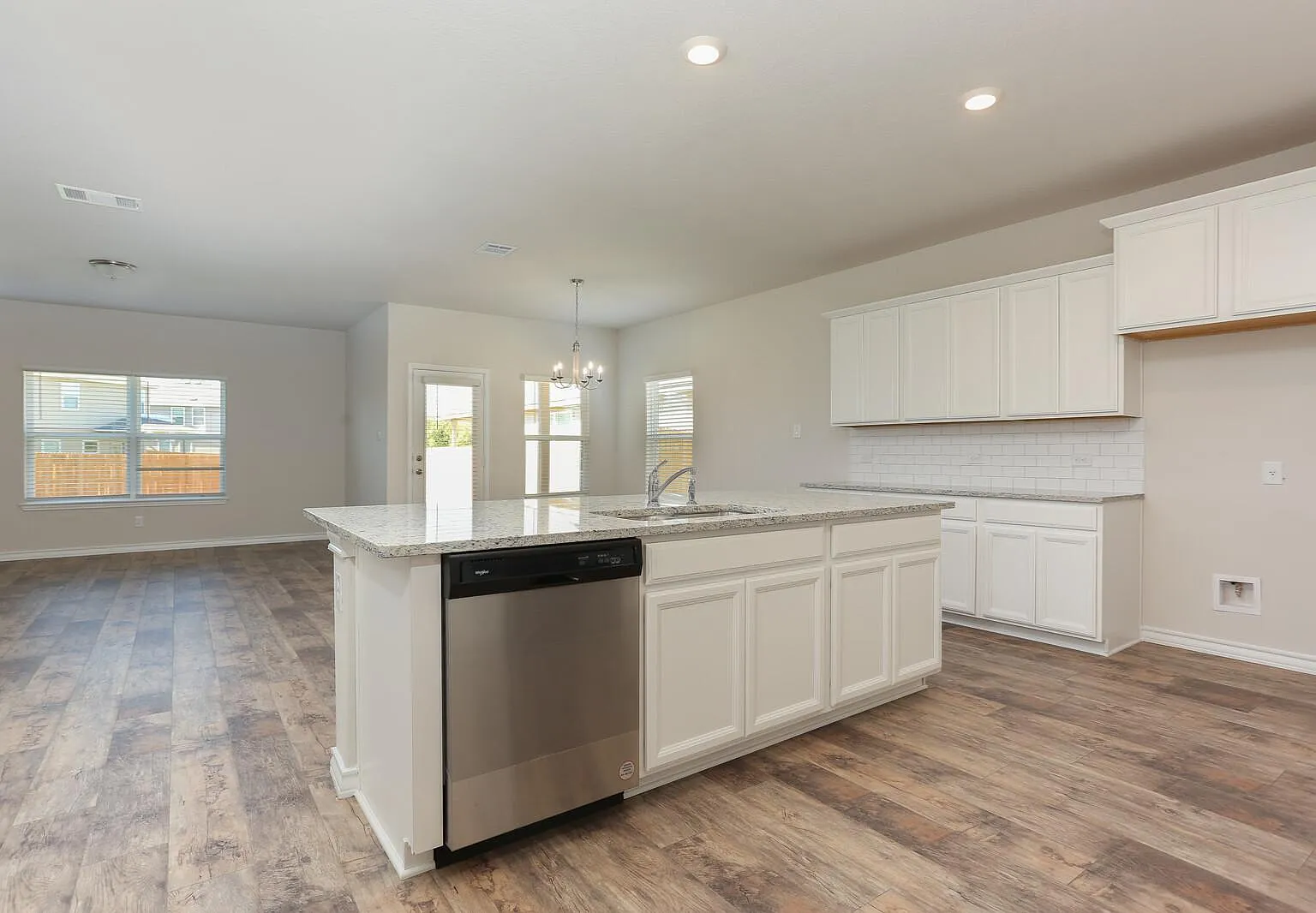 545 Bluestem Bnd — Photo 2