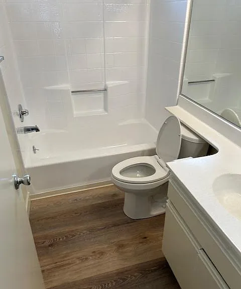 375 W Alameda Ave — Photo 14