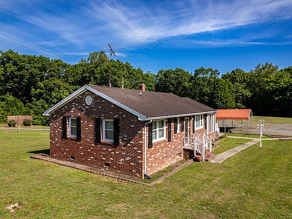 4th image of 2437 Mulberry Rd
