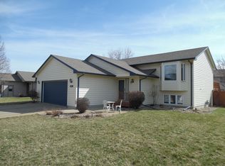 5601 W Jeanne Dr, Sioux Falls, SD 57106